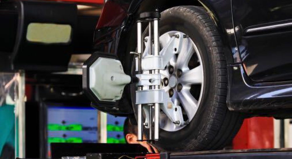 Difference between wheel alignment and online balancing